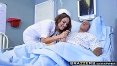 تشغيل استغل المريض من قبل ممرضة