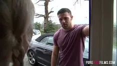 Reproducir Películas porno ella hace caca en él cuando él saca su polla de su culo
