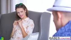 Play Sex surprise offered by a young babe