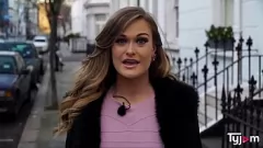 Redare Busty Bombshell Honor May devine dracu urât în ​​baie