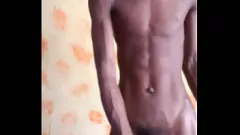 تشغيل يعرض عقيدة مانغو مانغو صاحب الديك الضخم