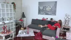 Oynat Busty Kolombiyalı MILF 18 yaşındaki komşuyu tutkulu hardcore karşılaşmada başlatıyor
