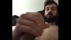 تشغيل جلسة الاستمناء الساخنة مع ديكي الكبير