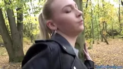 Afspelen Tsjechisch casting: outdoor pov fuck met blonde tieneramateur