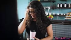 Reproducir Beso negro y acción con arnés con chicas lesbianas vestidas con medias